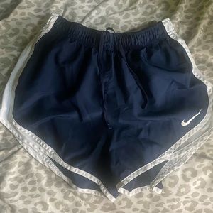 navy blue nike shorts